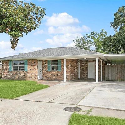 367 Dandelion Dr, Westwego, LA 70094