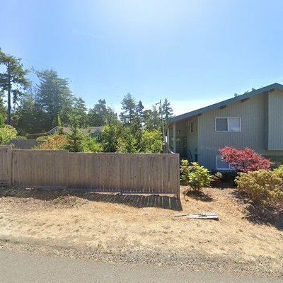 37420 5th St, Manzanita, OR 97130