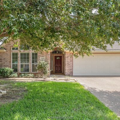 3743 Essen Loop, College Station, TX 77845