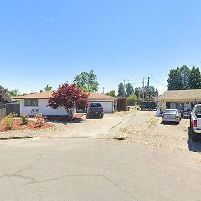 3749 S E St, Springfield, OR 97478