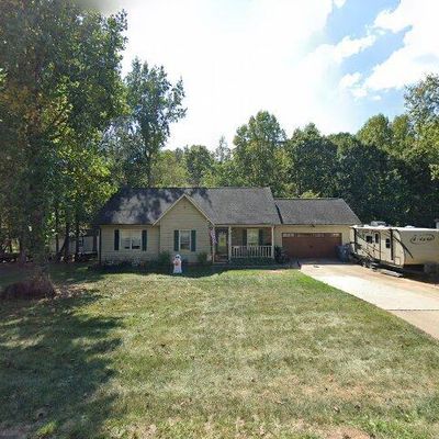 3781 Mattingly Dr, Hickory, NC 28602