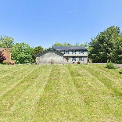 38 Canter Dr, Sewickley, PA 15143