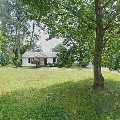 38 Curtis Dr, Newport News, VA 23603