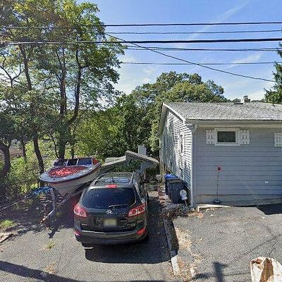 38 W River Styx Rd, Hopatcong, NJ 07843