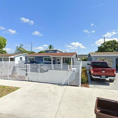 380 W 30 Th St, Hialeah, FL 33012