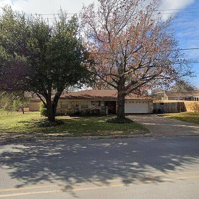 3808 Williams Rd, Benbrook, TX 76116