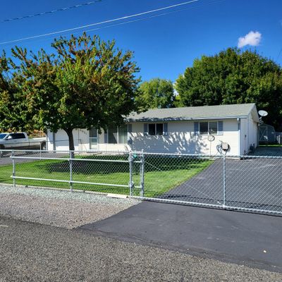 3821 Sturdivant Ave, Klamath Falls, OR 97603