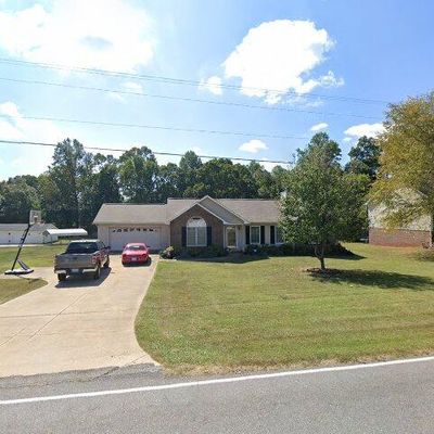 3839 River Rd, Hickory, NC 28602