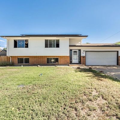 39 Calhoun Rd, Pueblo, CO 81001