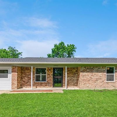 3902 7 Th St, Greenville, TX 75401