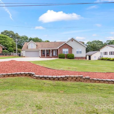 4494 Grassy Creek Rd, Denver, NC 28037