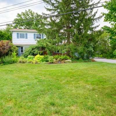 45 Lexington Rd, Howell, NJ 07731