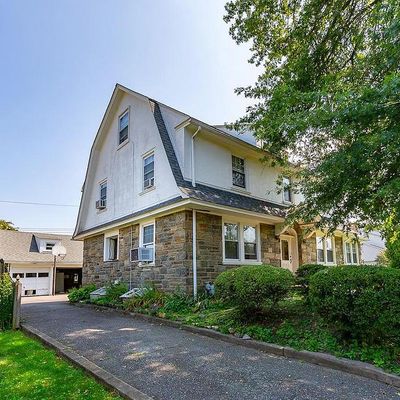 453 Hampshire Rd, Drexel Hill, PA 19026