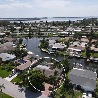 4532 Mangrove Point Rd, Bradenton, FL 34210