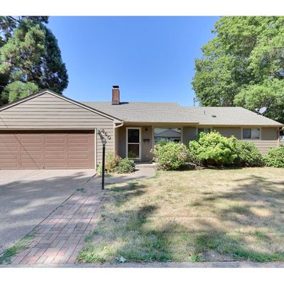 460 Berntzen Rd, Eugene, OR 97402