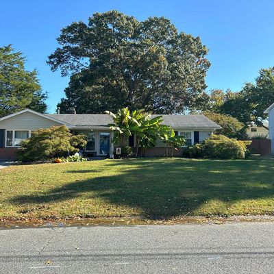 460 W Plantation Rd, Virginia Beach, VA 23454