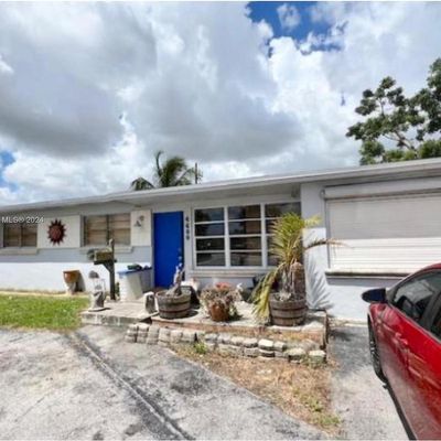 4600 W 8 Th Ave, Hialeah, FL 33012