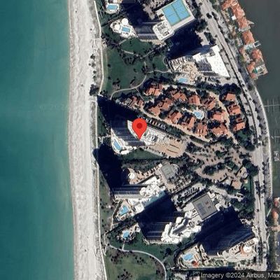 4651 Gulf Shore Blvd N #806, Naples, FL 34103