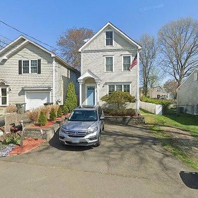 47 Chester St, Milford, CT 06460