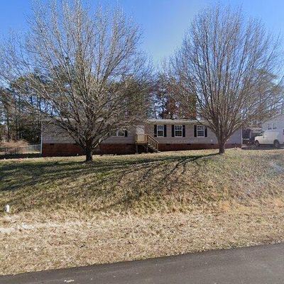 4702 Belgian Ct, Mc Leansville, NC 27301