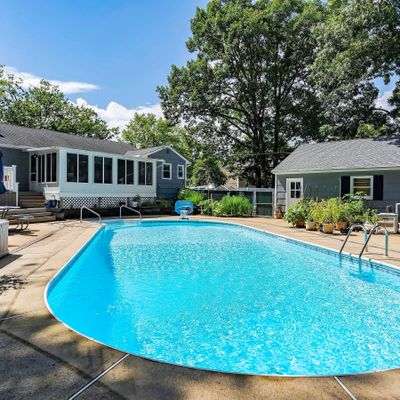 471 Clifton Ave, Bayville, NJ 08721