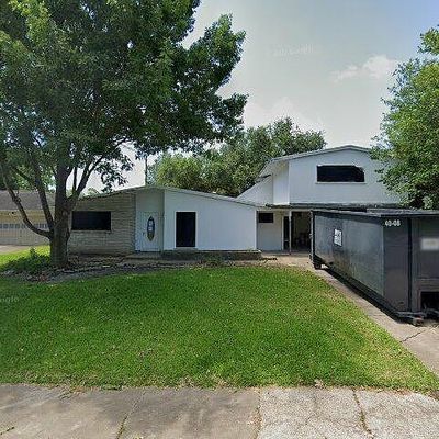 4713 Kinglet St, Houston, TX 77035