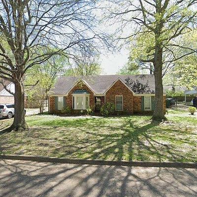 483 Old Oak Ln, Collierville, TN 38017