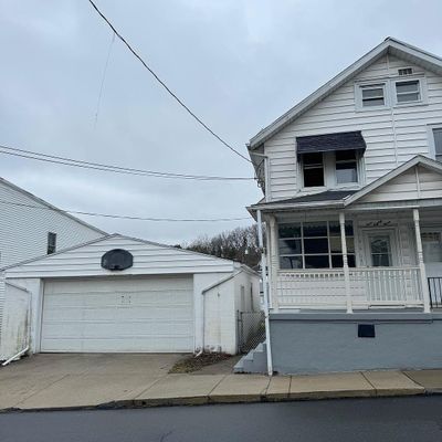 483 W Saylor St, Mount Carmel, PA 17851