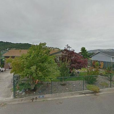 484 Char St, Roseburg, OR 97471