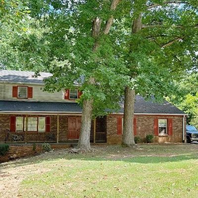 484 S Susan Creek Dr, Stone Mountain, GA 30083