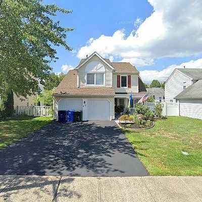 49 Tudor Dr, Burlington, NJ 08016