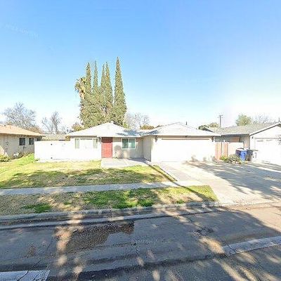 4915 E Platt Ave, Fresno, CA 93727