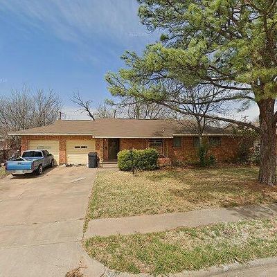 4916 Earl St, Wichita Falls, TX 76302