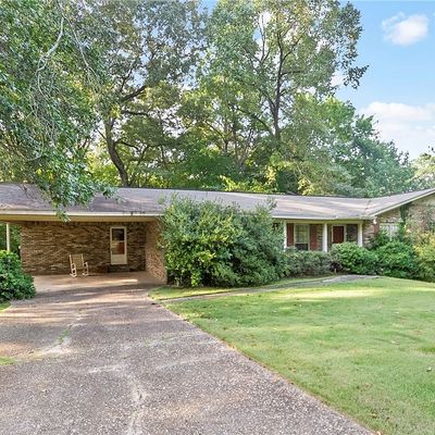 4922 Emerald Bay Dr, Northport, AL 35473