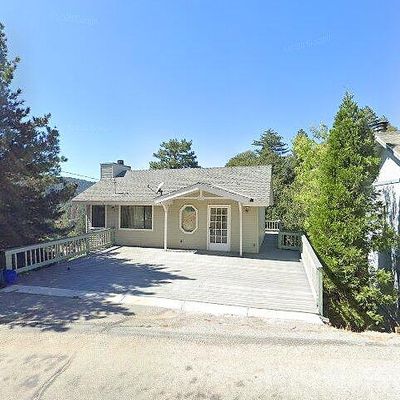 494 Delle Dr, Crestline, CA 92325