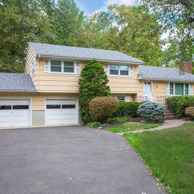 5 Bunker Hill Run, East Brunswick, NJ 08816