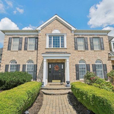 5 Dancer Ln, Freehold, NJ 07728