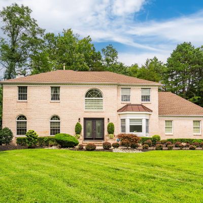 5 Overlook Dr, Jackson, NJ 08527