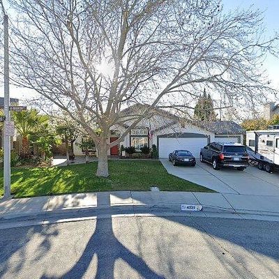 42211 Brighton St, Lancaster, CA 93536