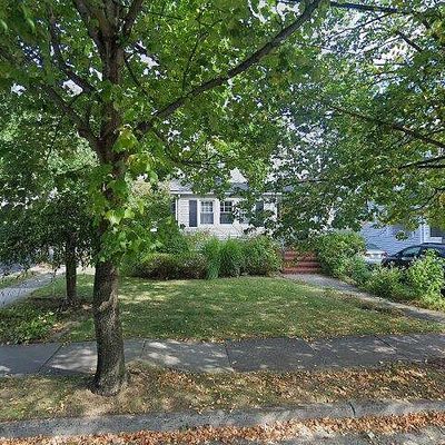 423 Sagamore Ave, Teaneck, NJ 07666