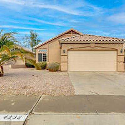 4232 E South Fork Dr, Phoenix, AZ 85044