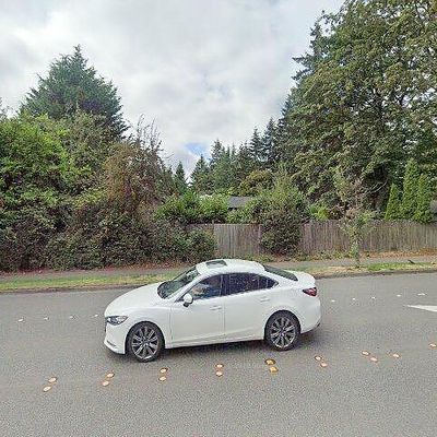 4240 83 Rd Ave Se, Mercer Island, WA 98040