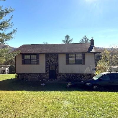 425 Whitaker St, Tazewell, TN 37879