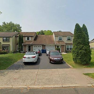 43 Greenwoods Dr, Horsham, PA 19044