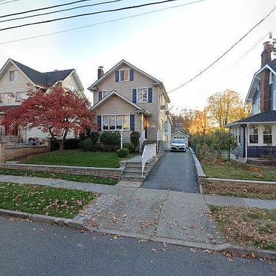 43 W Pierrepont Ave, Rutherford, NJ 07070