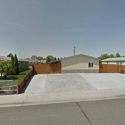 432 N Douglas Ave, Pasco, WA 99301