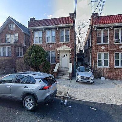 4351 Furman Ave, Bronx, NY 10466