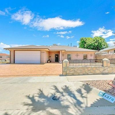 4376 Loma De Oro Dr, El Paso, TX 79934