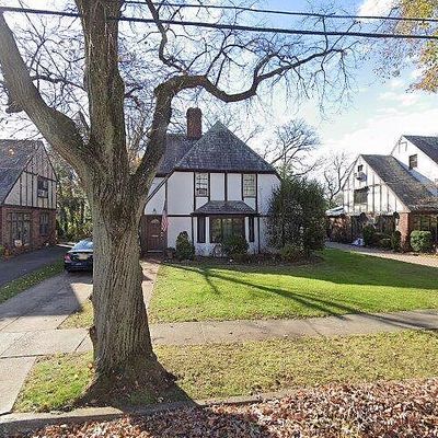 44 Pomander Walk, Ridgewood, NJ 07450