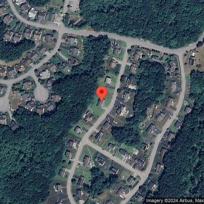 44 Shakespeare St, Tyngsboro, MA 01879